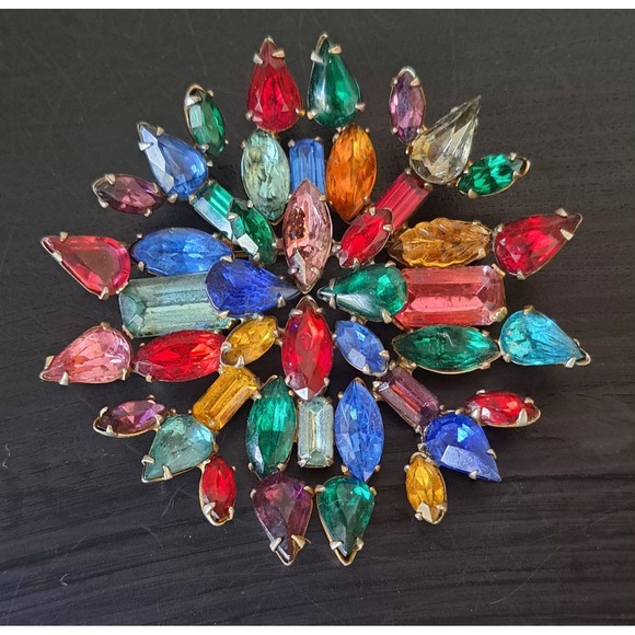The Unbranded Brand Jewelry - Vintage Fruit Salad Starburst Brooch Pin Prong Set 3"